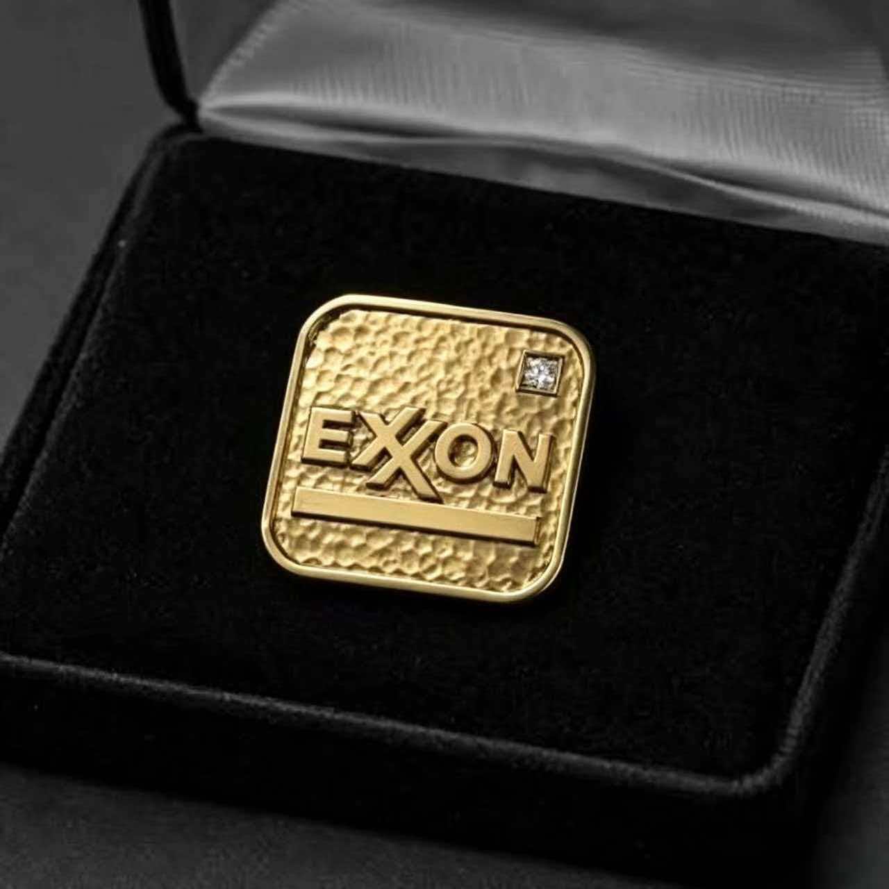 Custom Fashion Brand Lapel Pins