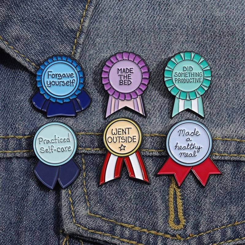 Custompins1